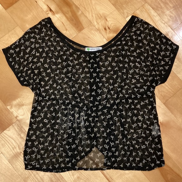 Nice little clear sweater Against nudity - Picture 5 of 6